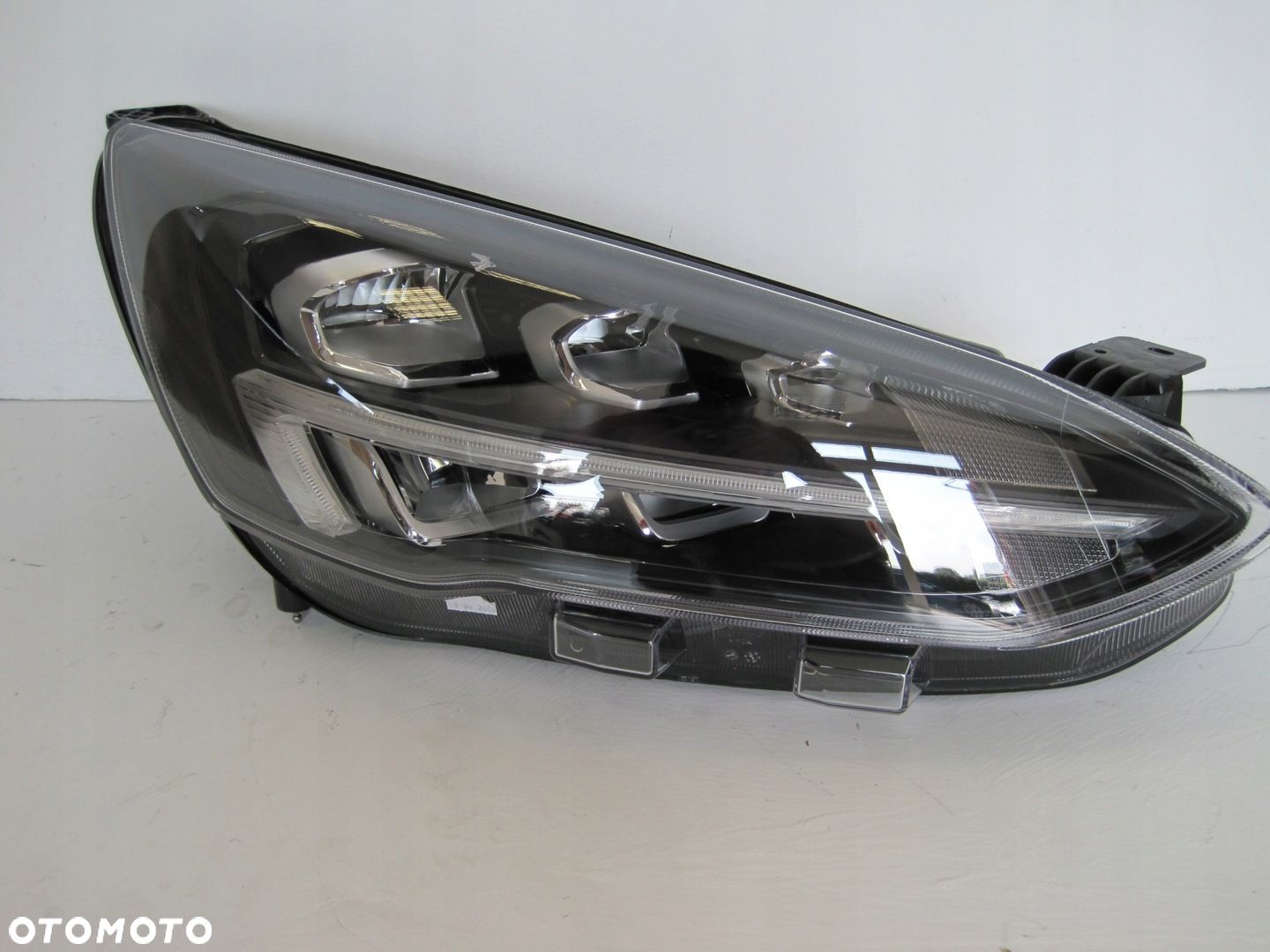 Lampa FULL LED PRAWA FORD FOCUS JX7B-13E014-DA NOWA - 1