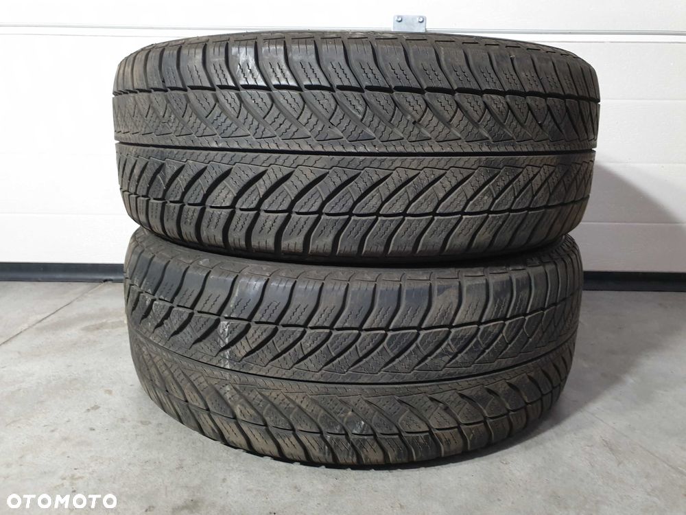2szt. 225/55/17 97H Goodyear UG 8 Performance 5,5mm 2019r [ 3763 ]