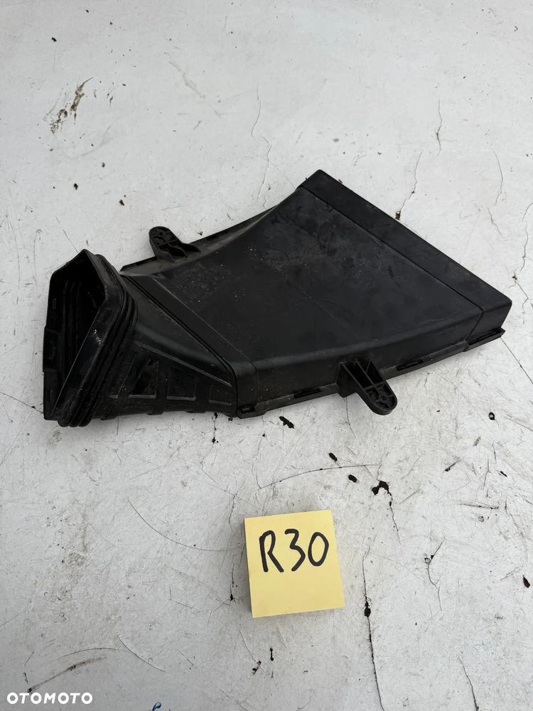 AUDI Q5 8R DOLOT POWIETRZA RURA 8R0129618J 8R0129739A - 2