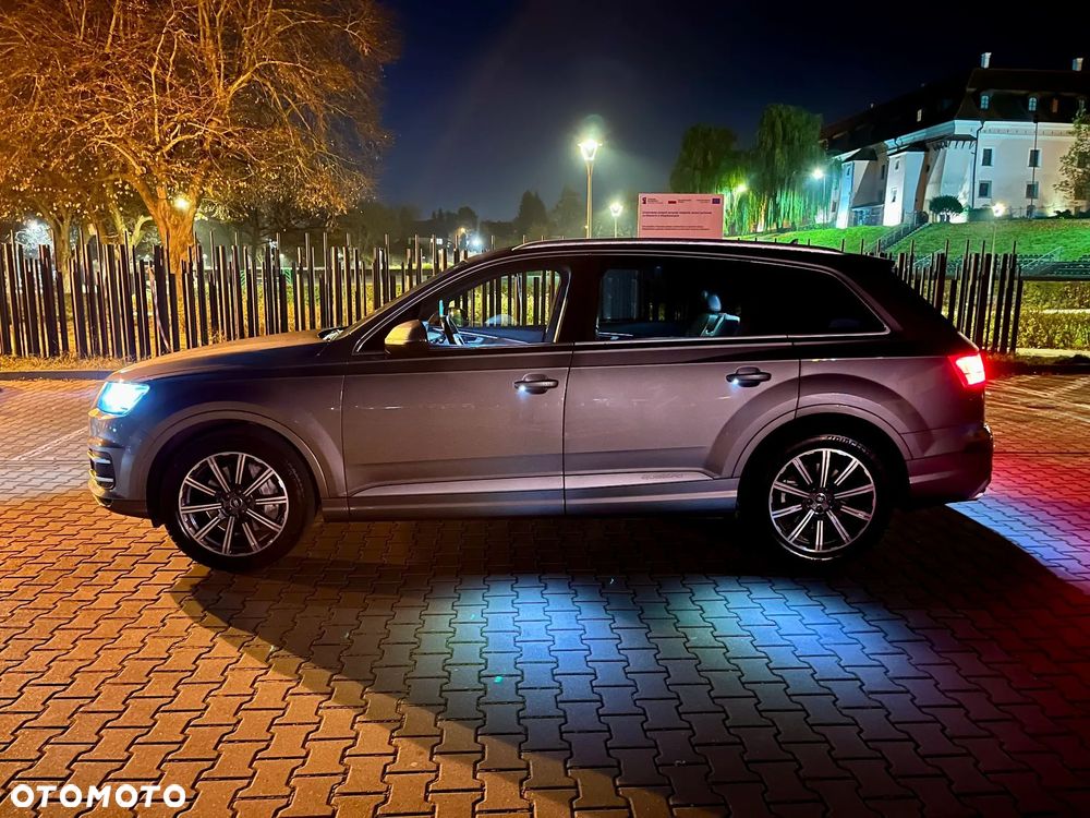 Audi Q7 - 32
