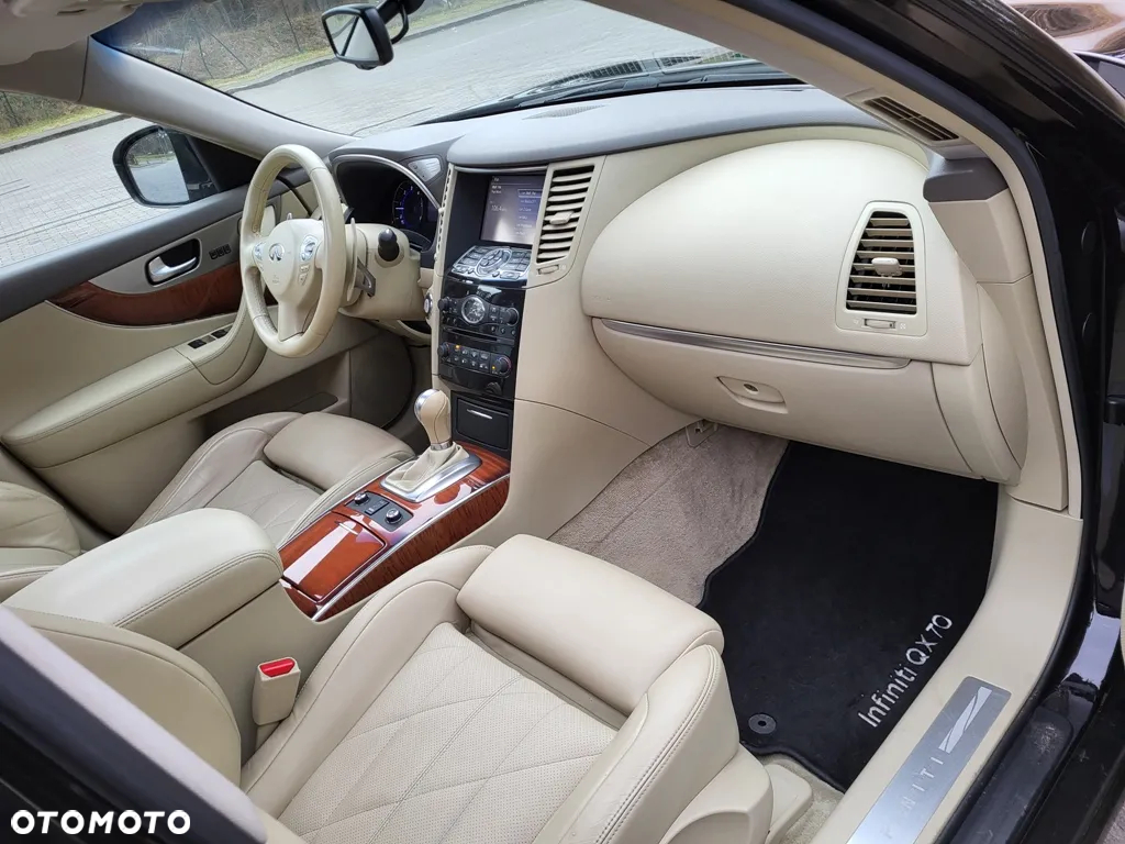 Infiniti QX70 3.0d S Premium - 18
