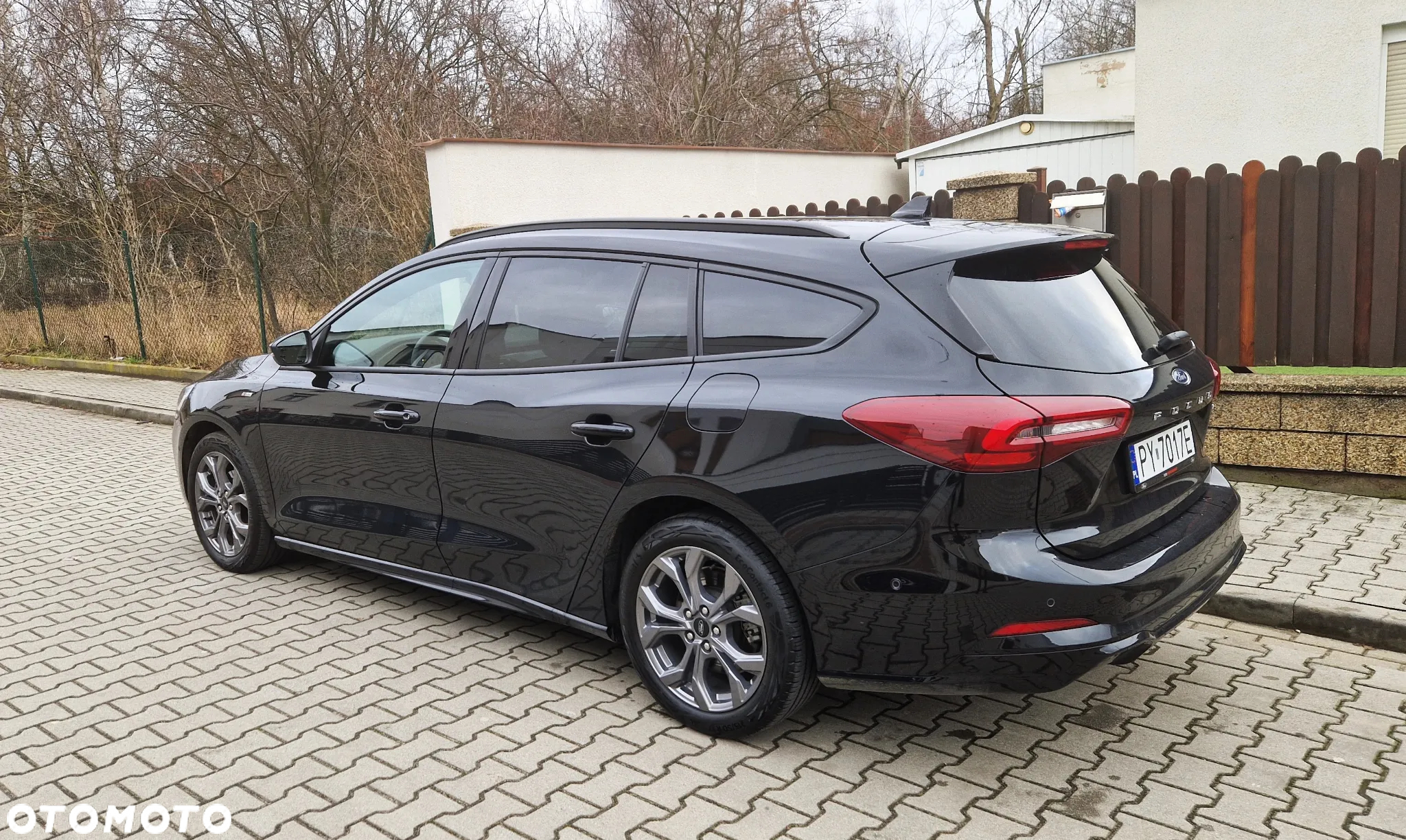 Ford Focus Turnier 1.0 EcoBoost Start-Stopp-System ST-LINE STYLE - 10