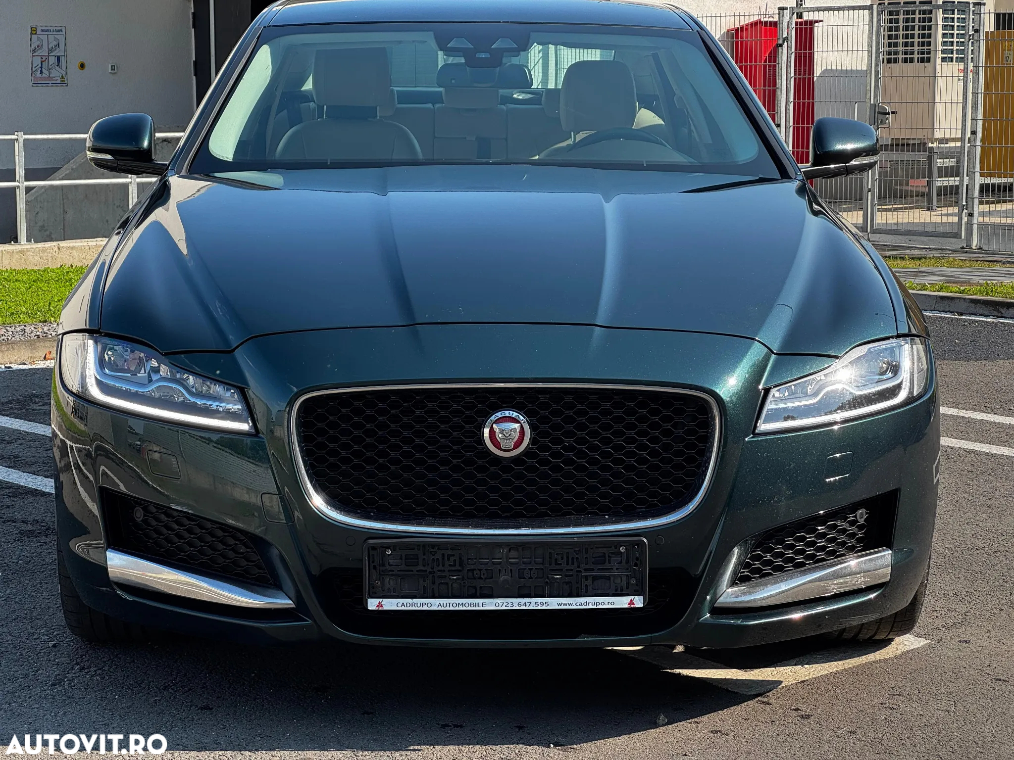 Jaguar XF 20d AWD Aut. Portfolio - 9