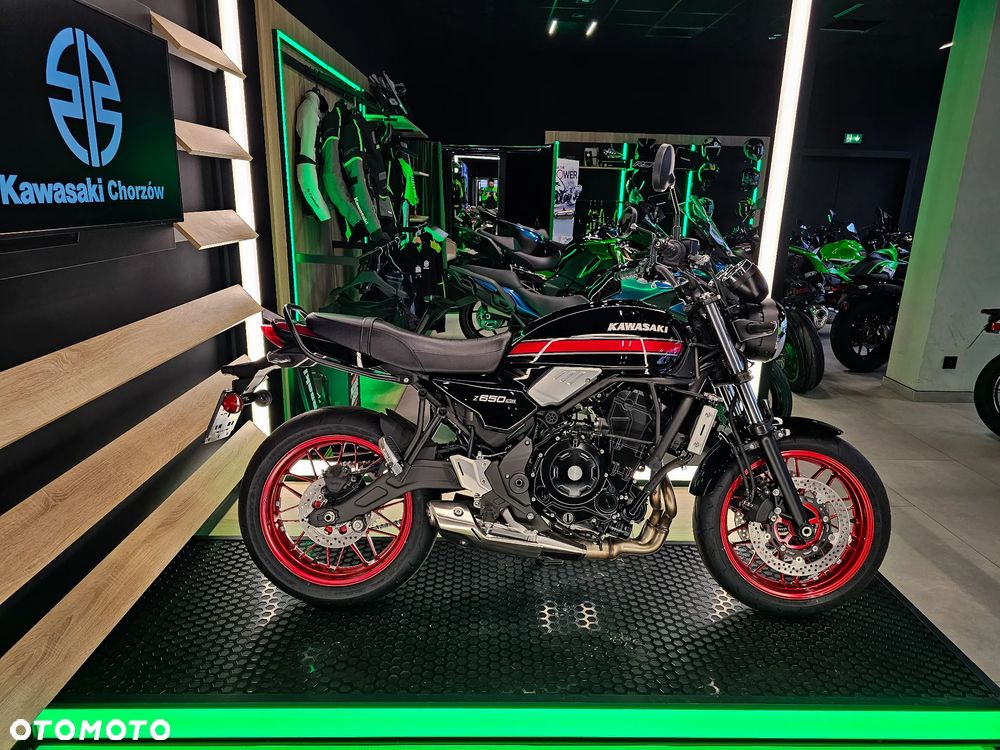 Kawasaki Z 650 RS - 2