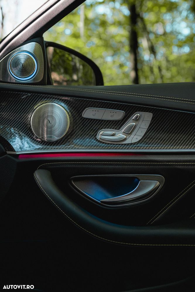 Mercedes-Benz E - 13