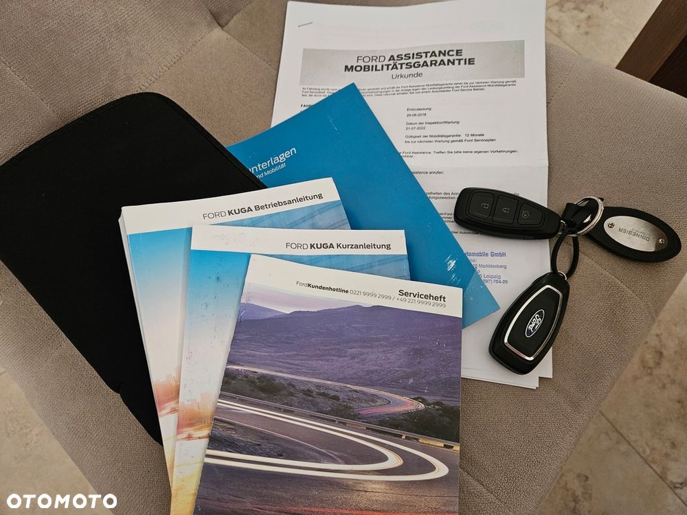 Ford Kuga - 40