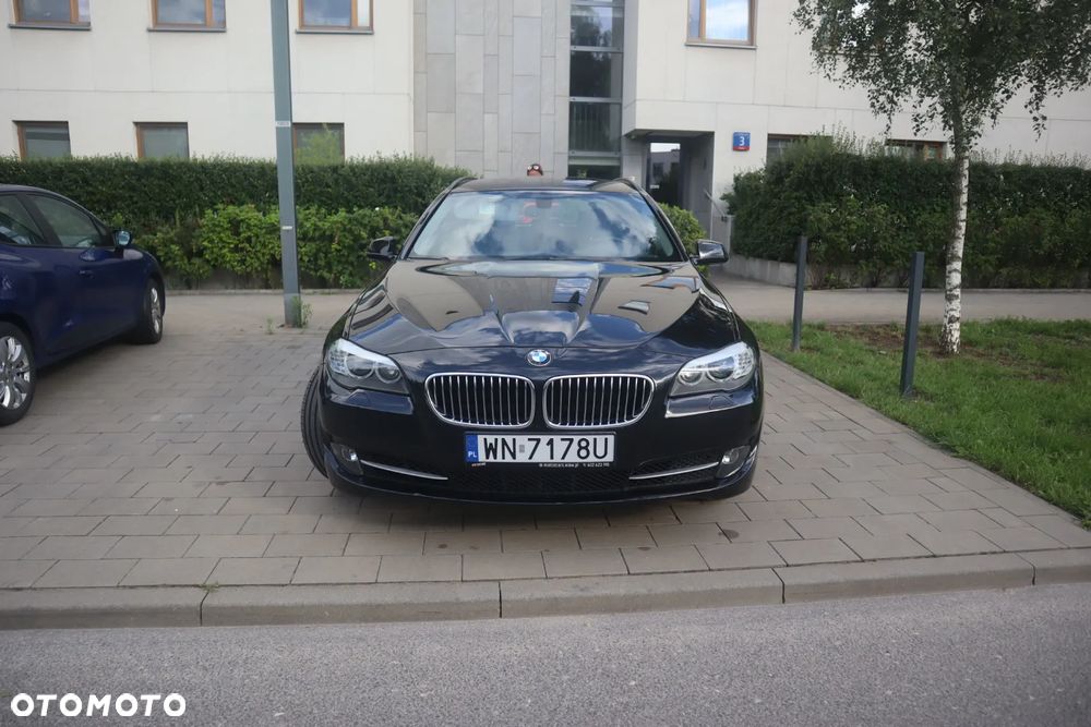 BMW Seria 5 528i xDrive Sport-Aut - 18