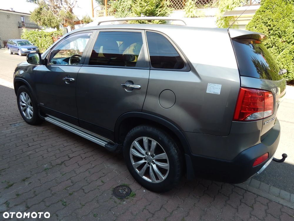 Kia Sorento 2.2 CRDI XL 7os - 4