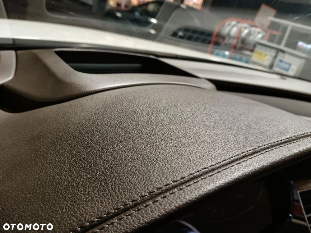 Audi A8 4.2 TDI DPF (clean diesel) quattro tiptronic - 14