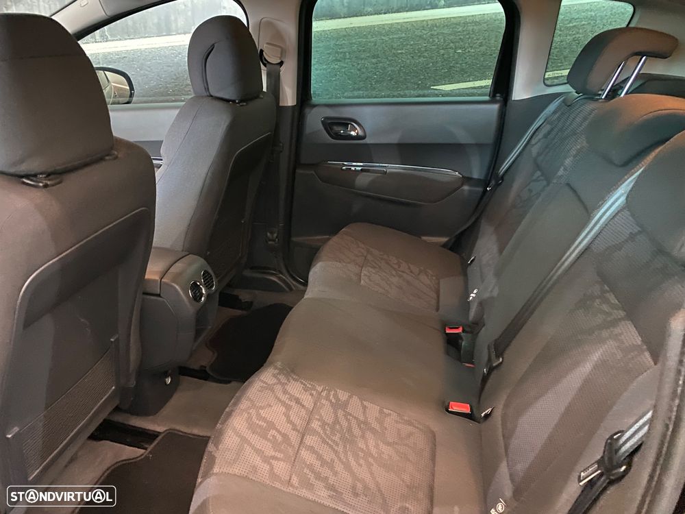 Peugeot 3008 2.0 HDi Hybrid4 91g - 6