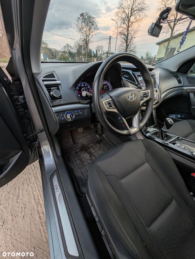 Hyundai i40 2.0 GDI Comfort + - 16