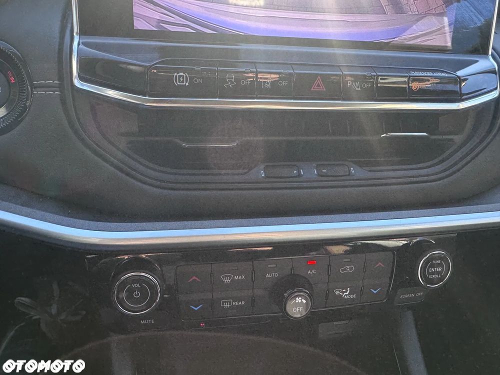Jeep Compass - 22