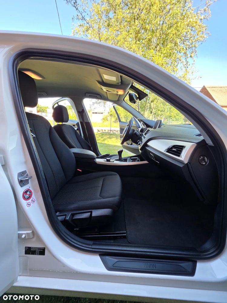 BMW Seria 1 116i Edition Metropolitan - 11