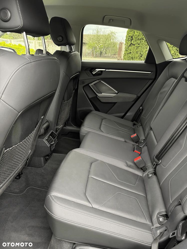 Audi Q3 Sportback - 18