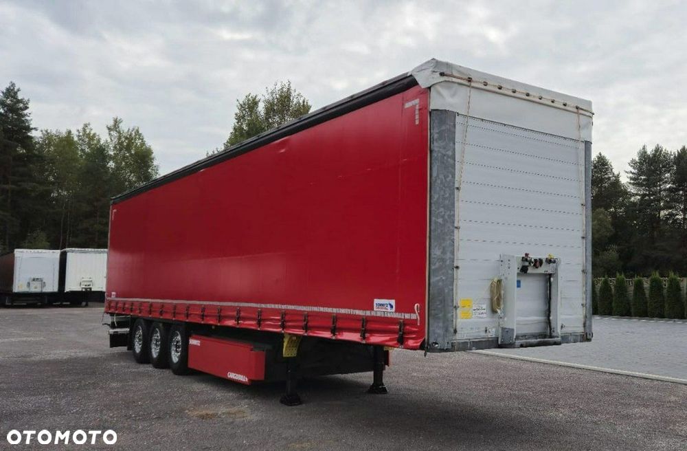 Schmitz Cargobull Firana standard, Oś podnoszona - 1
