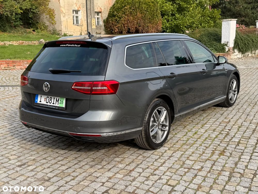 Volkswagen Passat - 4