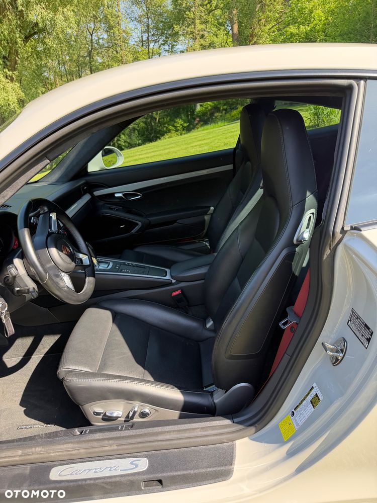 Porsche 911 - 16