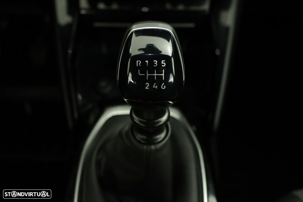 Peugeot 2008 1.2 PureTech Allure - 13