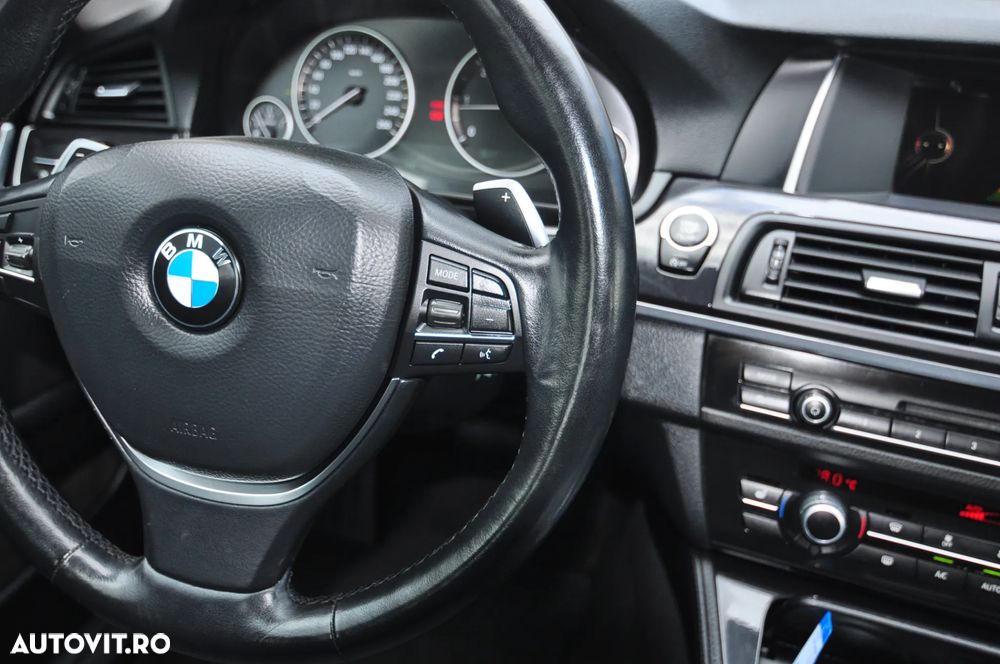 BMW Seria 5 525d xDrive AT - 19