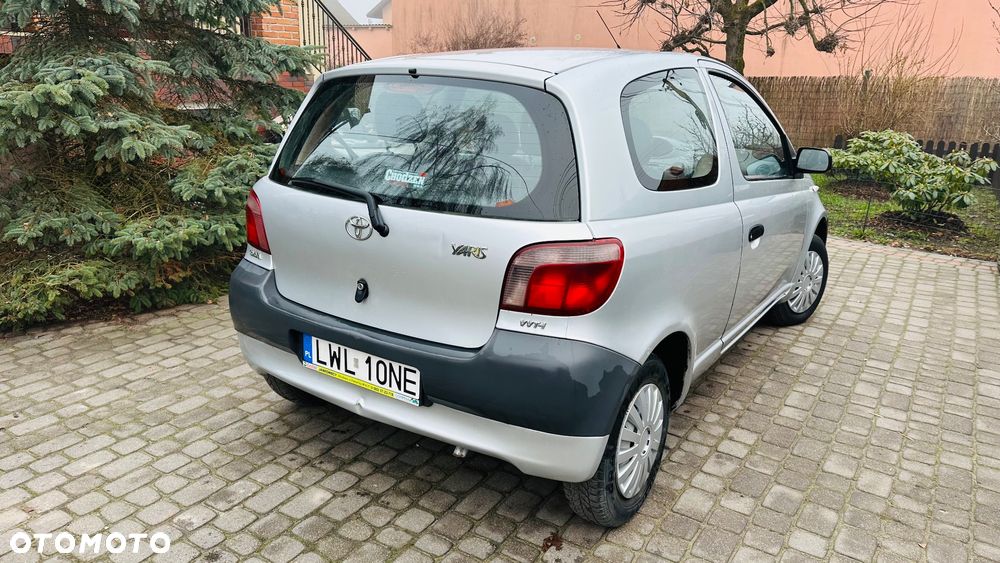 Toyota Yaris - 9