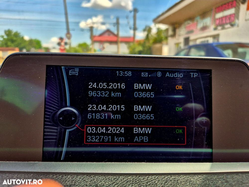 BMW Seria 3 320d Aut. - 22