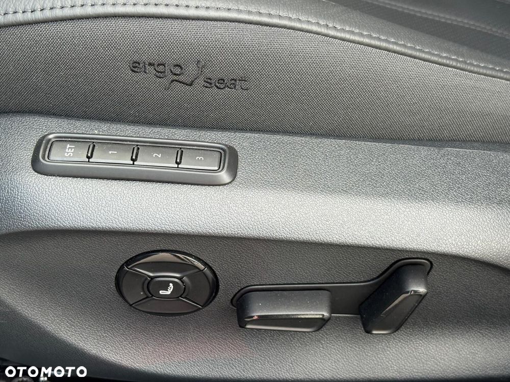 Skoda Superb 2.0 TSI 4x4 L&K DSG - 10