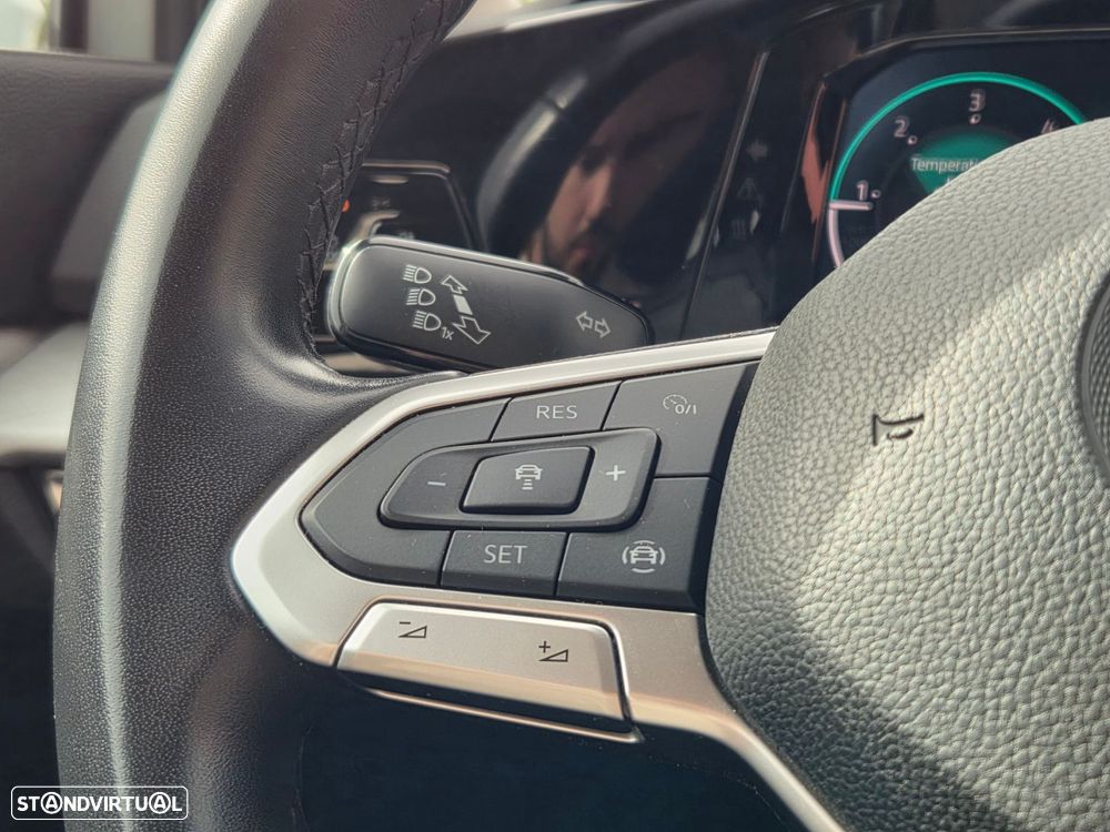 VW Golf Variant 2.0 TDi - 23