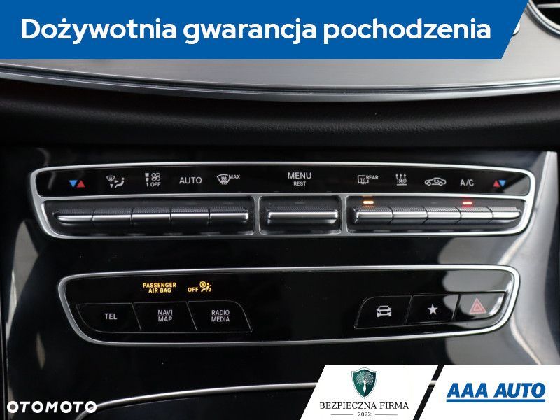 Mercedes-Benz Klasa E - 23