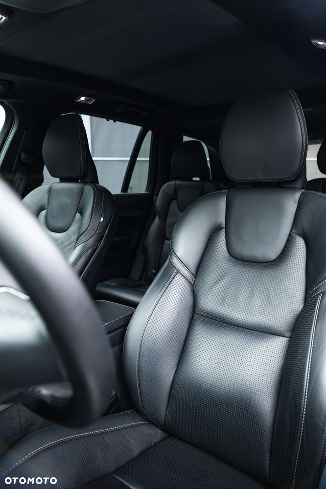 Volvo XC 90 T6 AWD R-Design 7os - 29