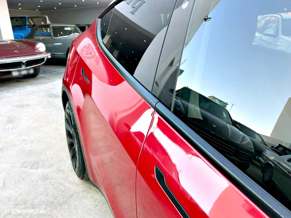 Tesla Model Y Long Range Dual Motor AWD - 41