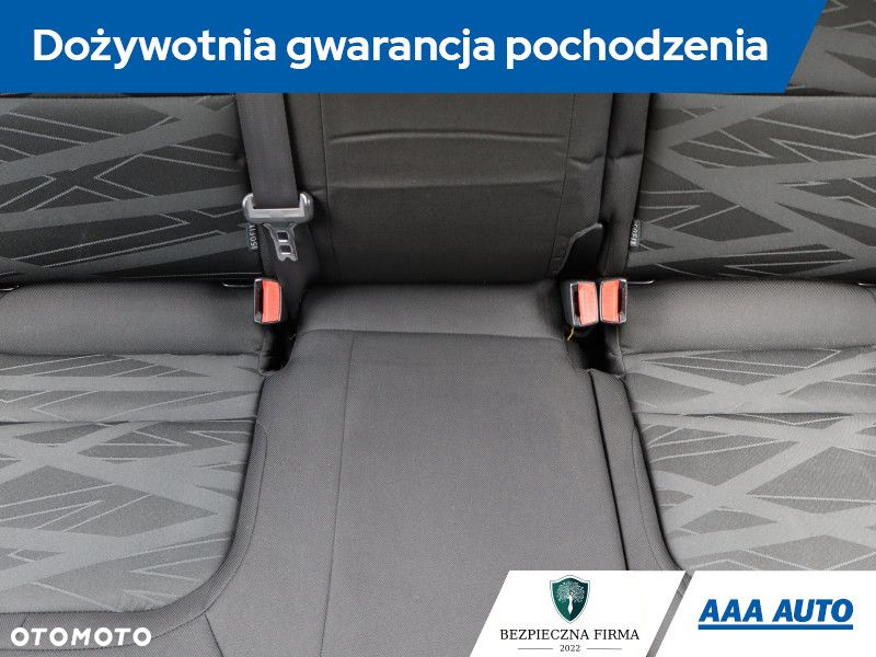 Kia Ceed - 11
