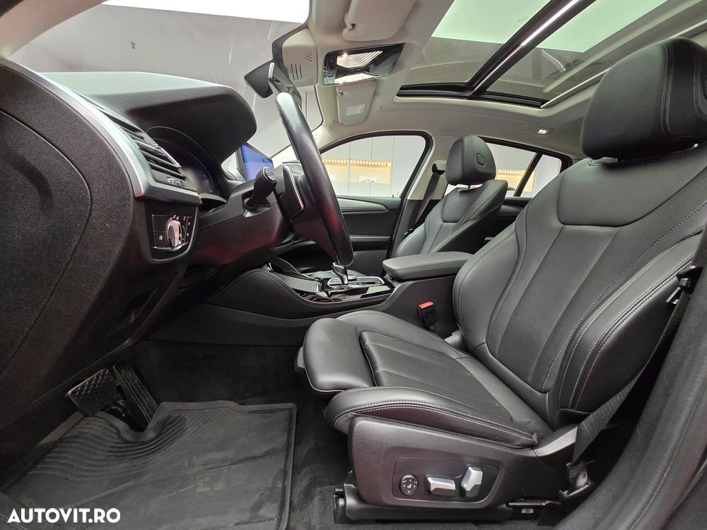 BMW X4 xDrive20i AT xLine - 15