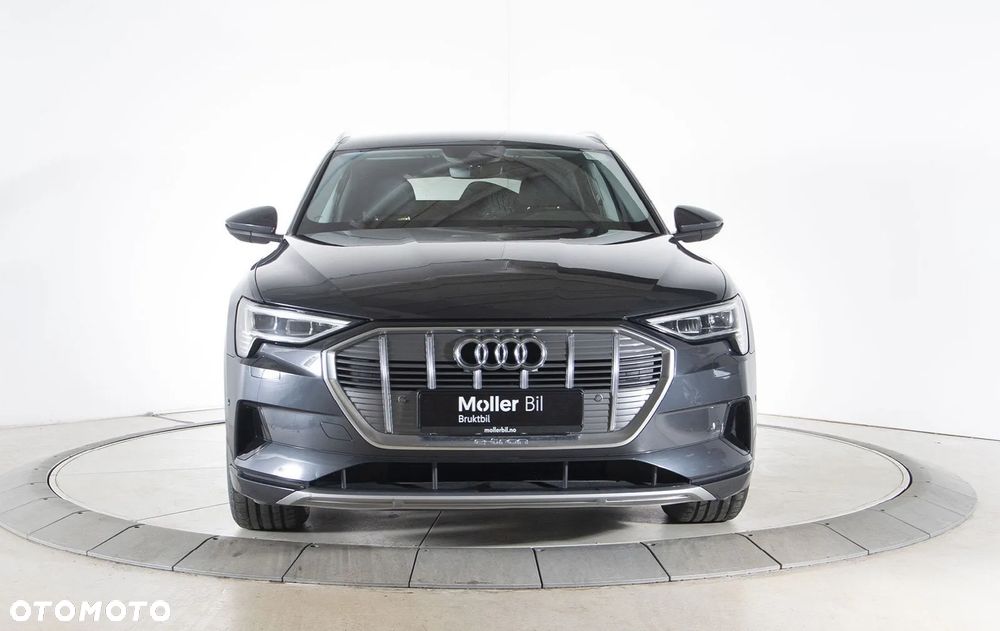 Audi e-tron - 21