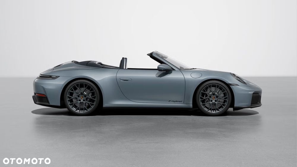 Porsche 911 Carrera GTS - 4