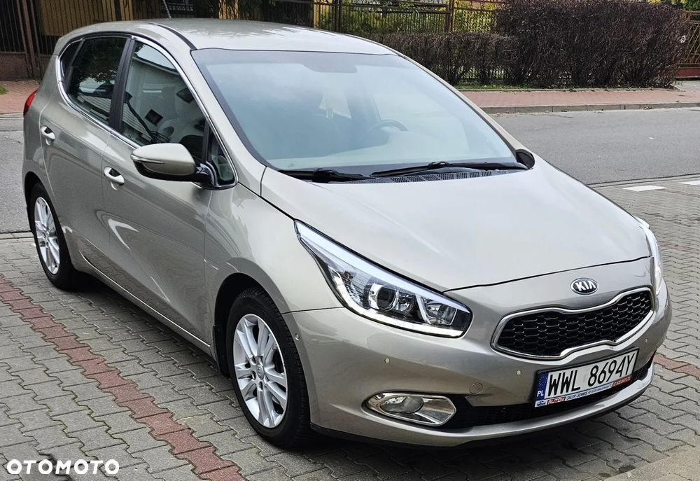 Kia Ceed 1.6 GDI L DCT - 4