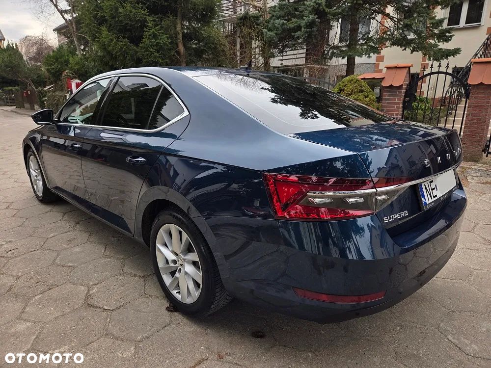 Skoda Superb 2.0 TDI SCR Sportline DSG - 5