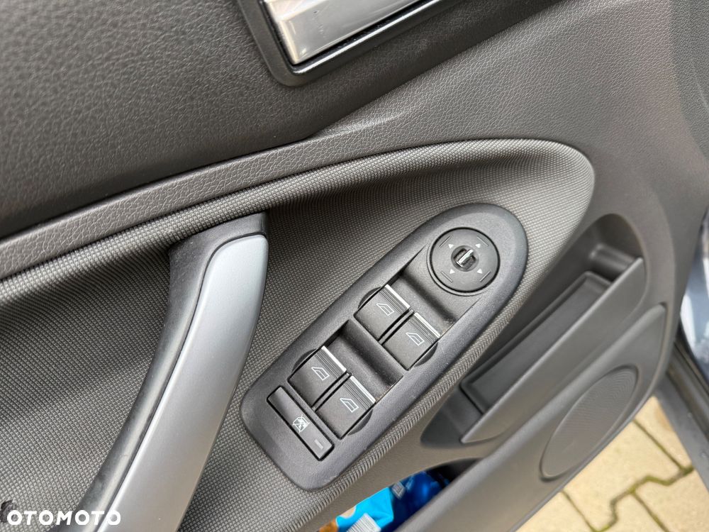 Ford Kuga 2.0 TDCi 2x4 Trend - 13