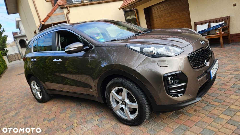 Kia Sportage 2.0 CRDI 4WD Automatik Dream-Team Edition - 10