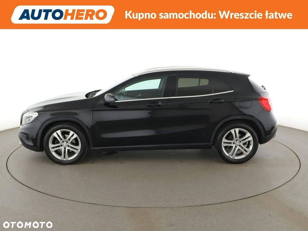 Mercedes-Benz GLA 200 Urban - 3