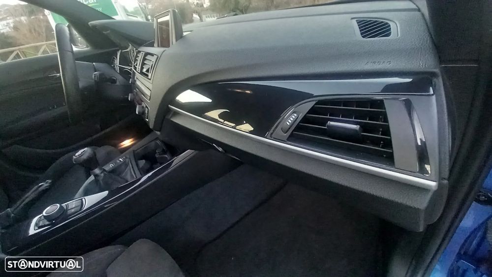 BMW 118 d Pack M - 25