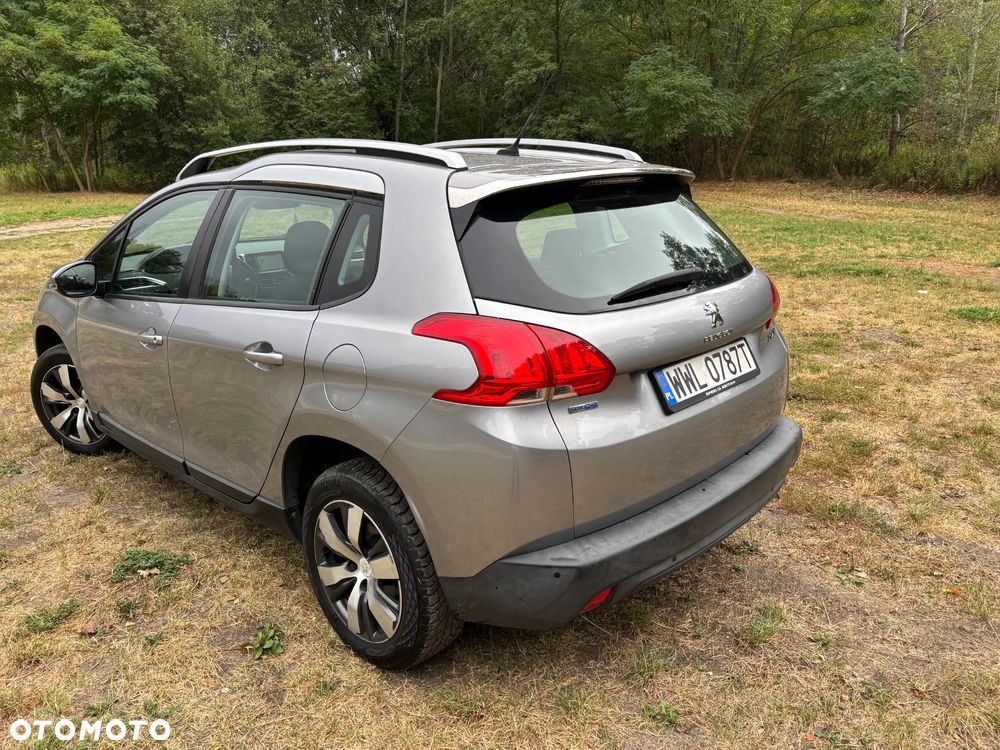 Peugeot 2008 1.6 BlueHDi Style S&S - 5
