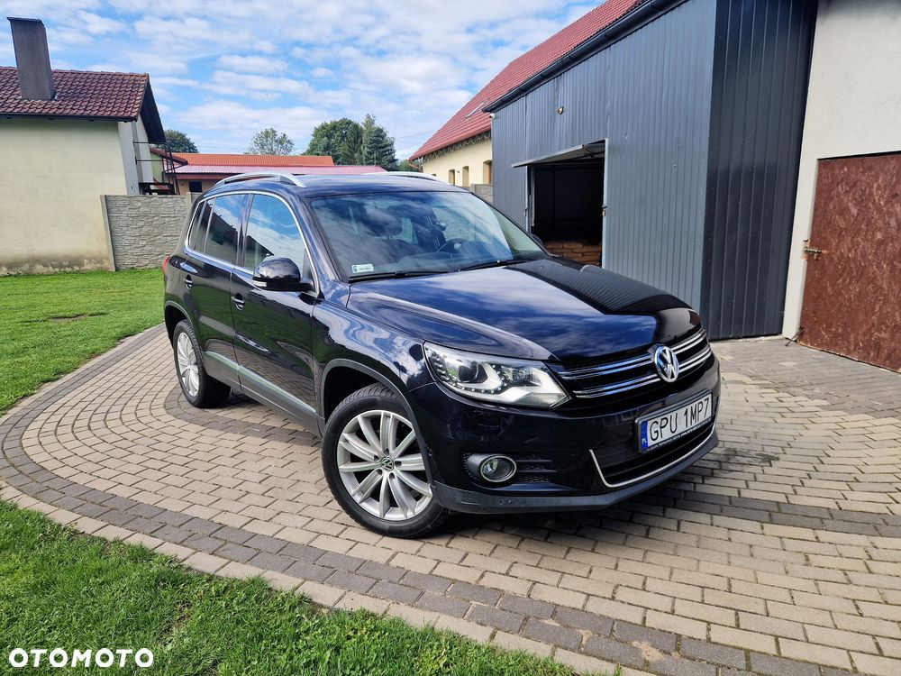 Volkswagen Tiguan - 1
