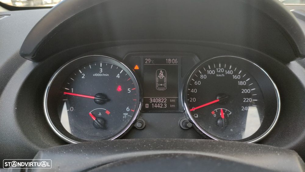 Nissan Qashqai 1.5 dCi Tekna Premium 17 - 4