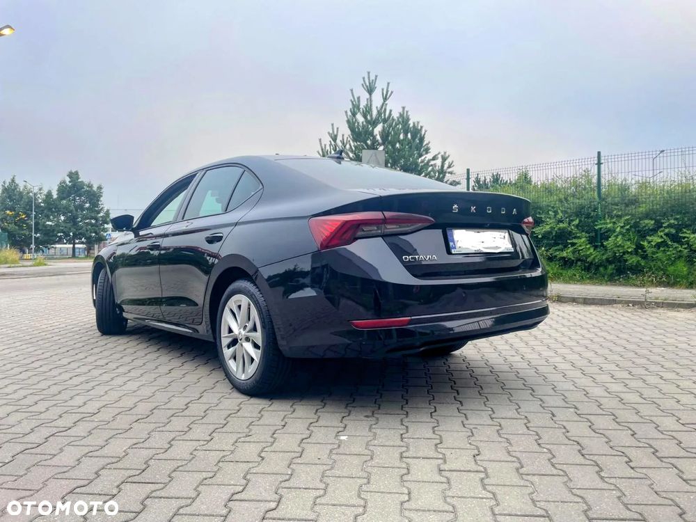 Skoda Octavia 2.0 TDI SCR Style DSG - 3