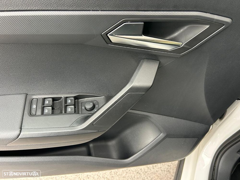 SEAT Arona 1.0 TSI Xcellence - 42