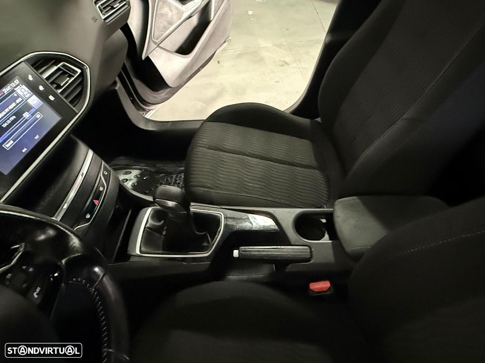 Peugeot 308 SW HDi FAP (90) 92 Access - 16