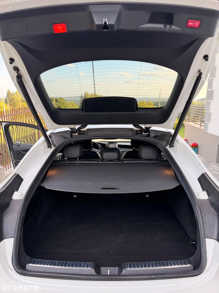 Mercedes-Benz GLC - 31