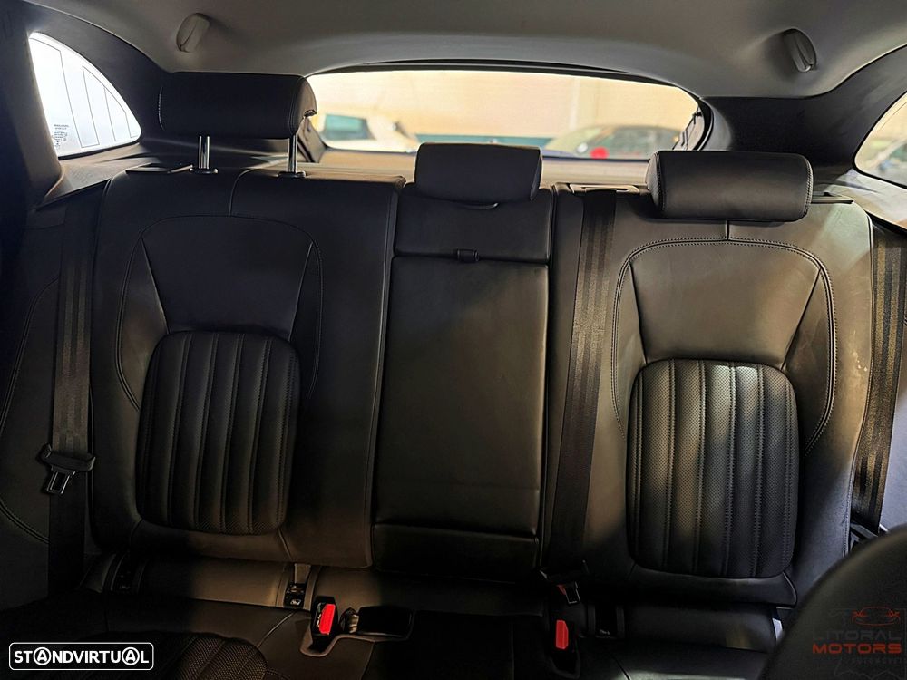 Jaguar F-Pace 25d AWD Aut. Portfolio - 39