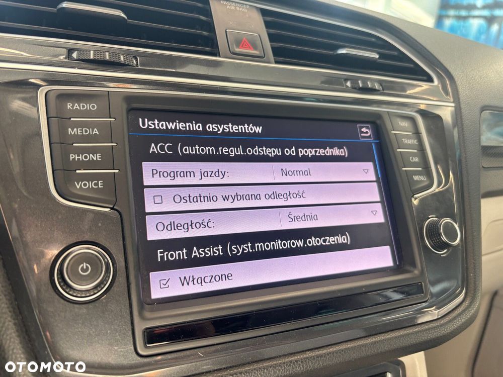 Volkswagen Tiguan - 19