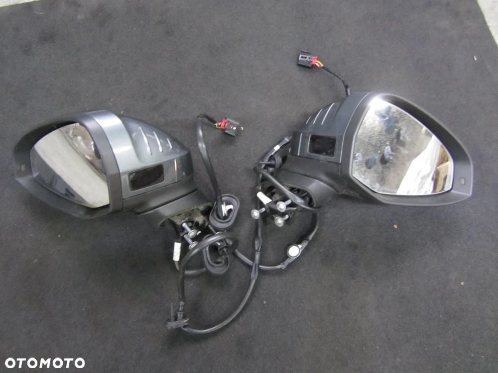 Audi A4 B9 lusterko prawe lewe asystent zmiany pasa ruchu 8-pin LX7R - 1